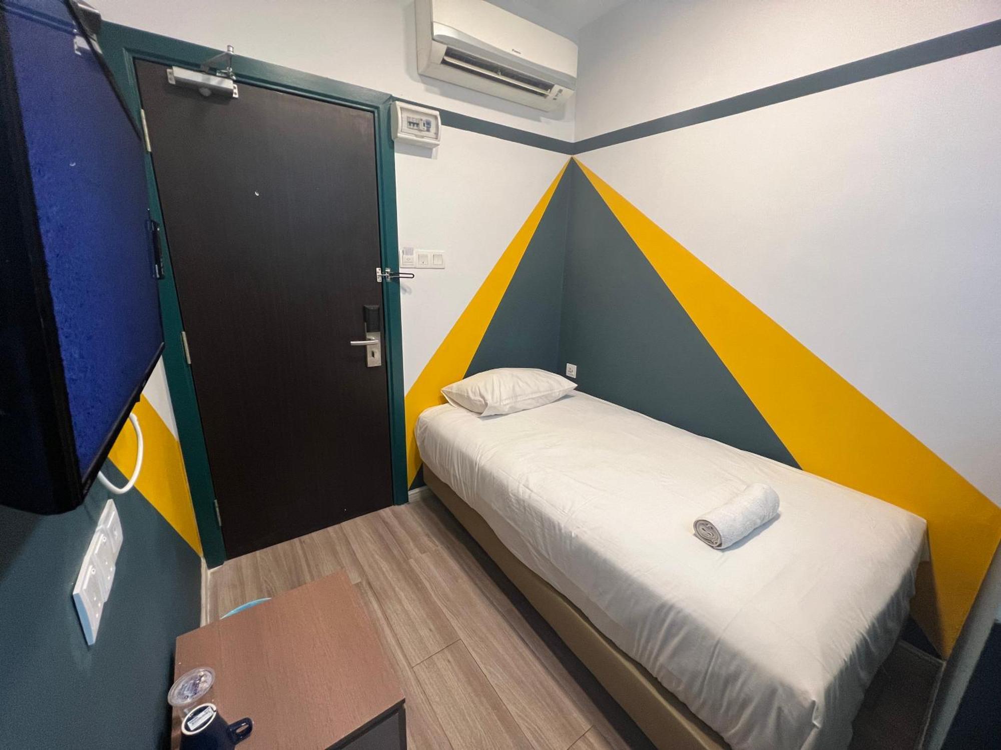 Smile Hotel Subang Airport Shah Alam Exterior foto